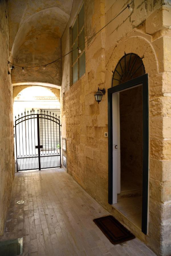 Li Frati Suite Лечче Экстерьер фото